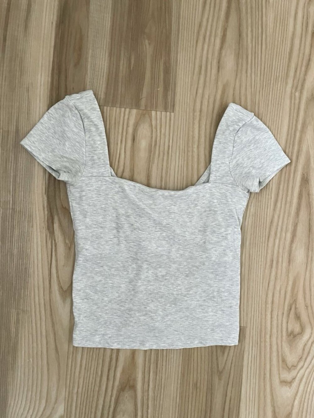 VUORI Pose Scoop Back Ribbed Short Sleeve Tee Top Heather Gray size Medium